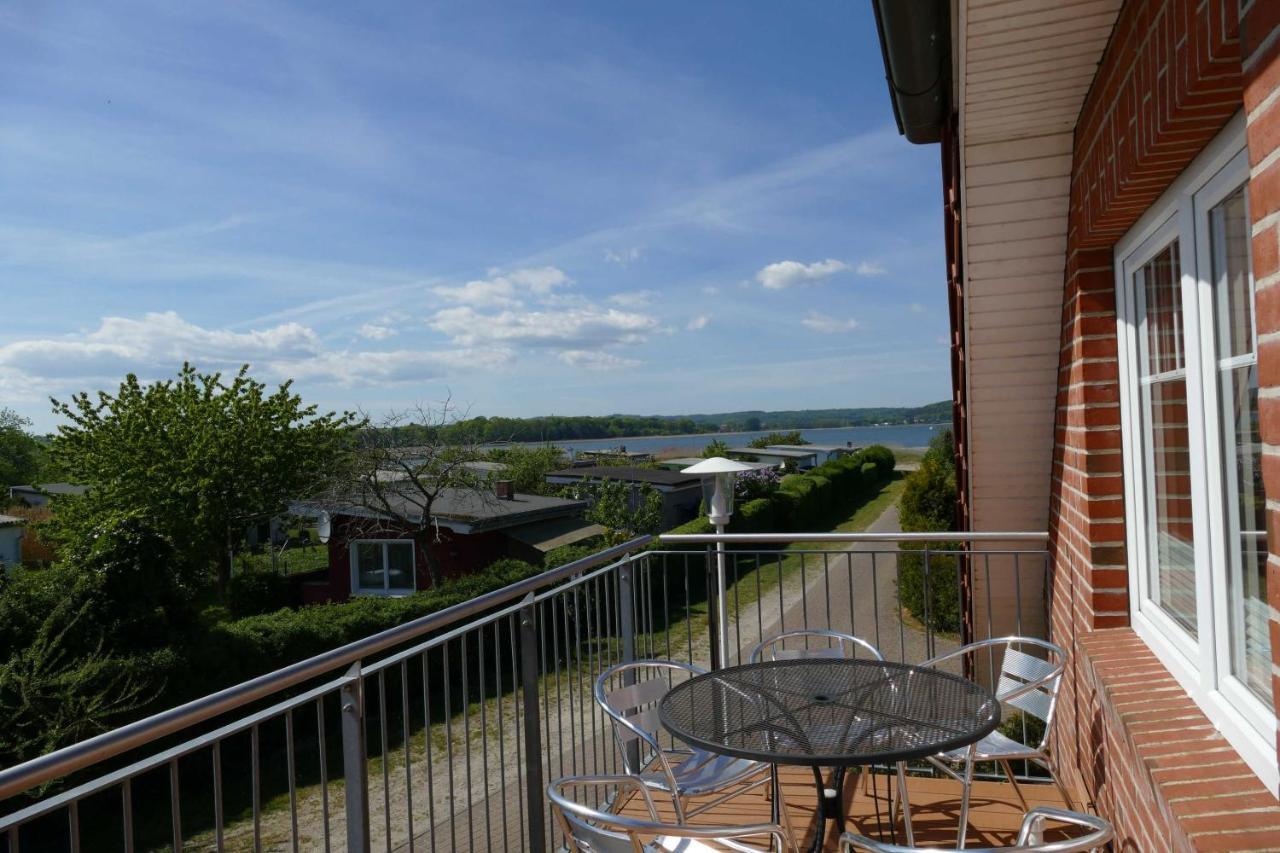 Apartamento Haus Am Deich Feriendomizil Mit Balkon Baabe Exterior foto