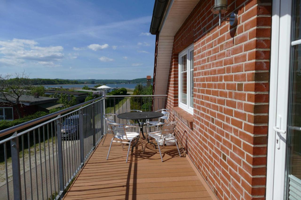 Apartamento Haus Am Deich Feriendomizil Mit Balkon Baabe Exterior foto